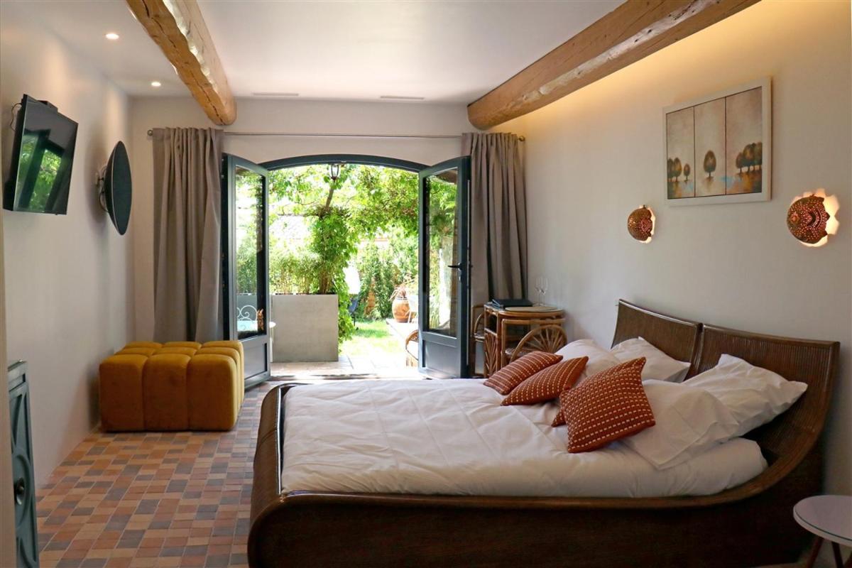 L Amourier D Hotes Pour Amoureux Avec Jacuzzi Ou Baignoire Xxl *